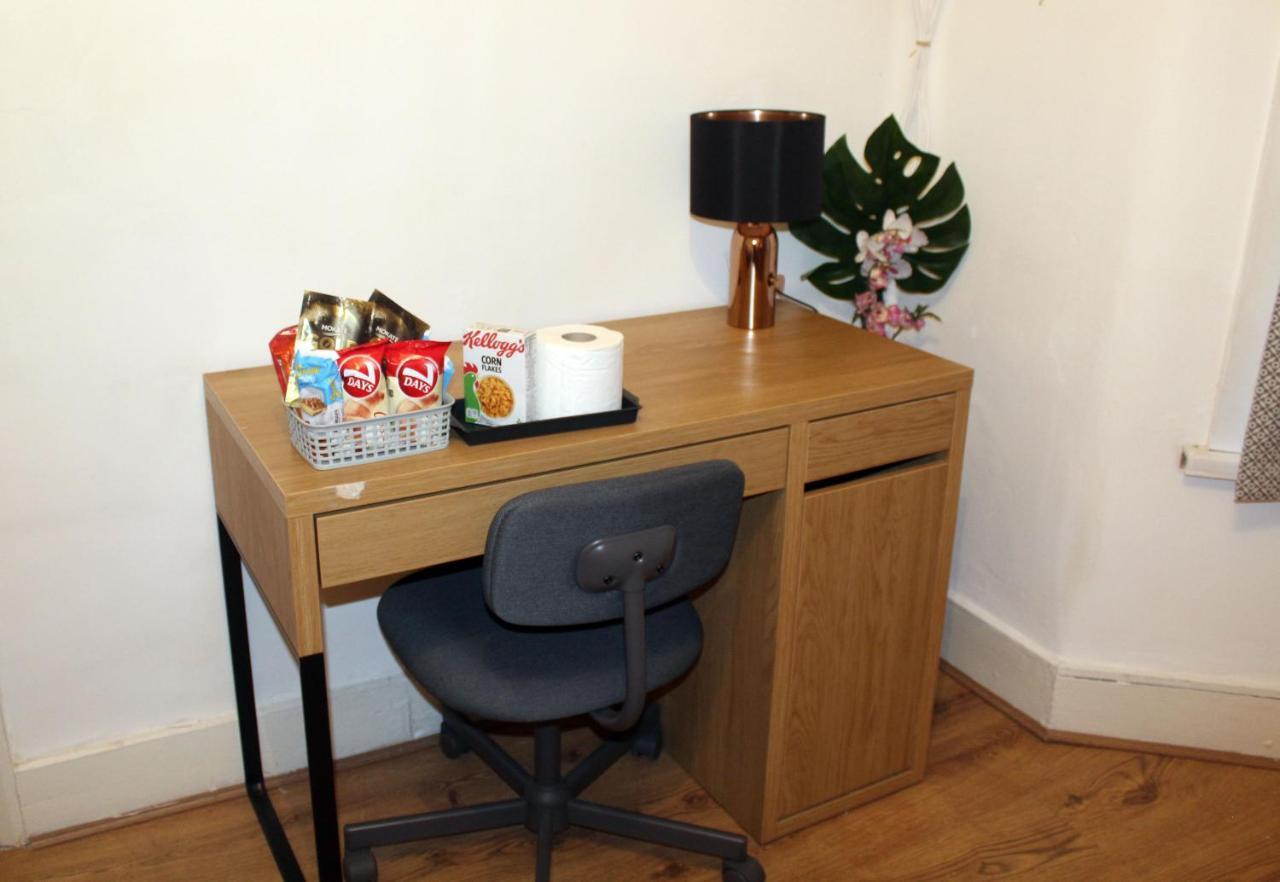 Cozy Rooms Or Apartment In London Townhouse Fast Links To Central Exteriör bild