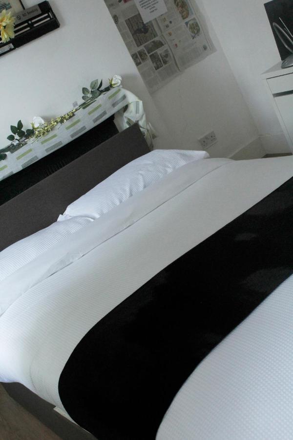 Cozy Rooms Or Apartment In London Townhouse Fast Links To Central Exteriör bild