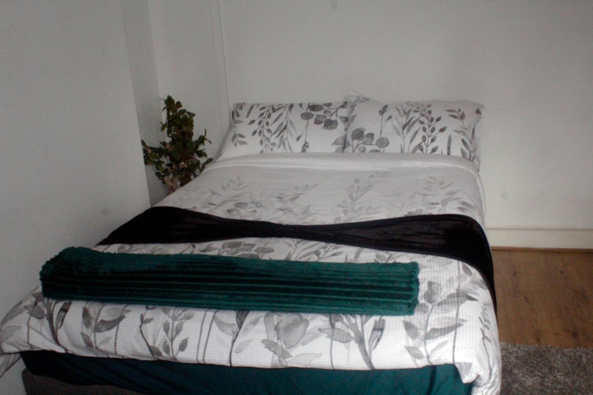 Cozy Rooms Or Apartment In London Townhouse Fast Links To Central Exteriör bild